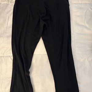 2 pairs Lululemon workout crop